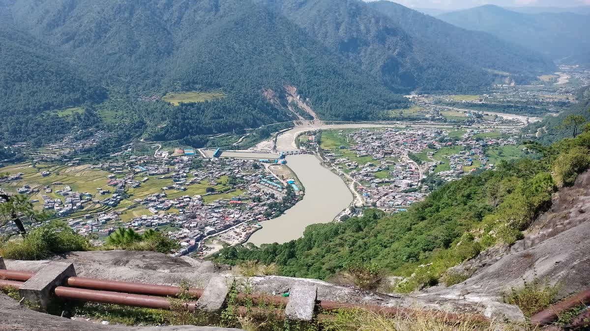 उत्तरकाशी में जल जीवन मिशन की हकीकत: 5 साल बाद भी 51 गांव नल-जल से वंचित, वन स्वीकृति बनी सबसे बड़ी बाधा ।