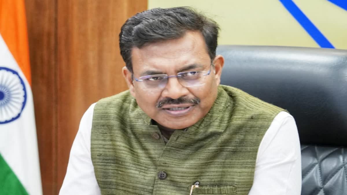 देहरादून: प्रारंभिक शिक्षा निदेशक से मारपीट के बाद सख्त एसओपी जारी, सरकारी दफ्तरों में सुरक्षा व्यवस्था कड़ी