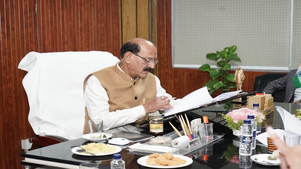 देहरादून: धामी कैबिनेट में विभागों का बंटवारा, धन सिंह रावत से स्वास्थ्य विभाग वापस, सुबोध उनियाल बने नए स्वास्थ्य मंत्री