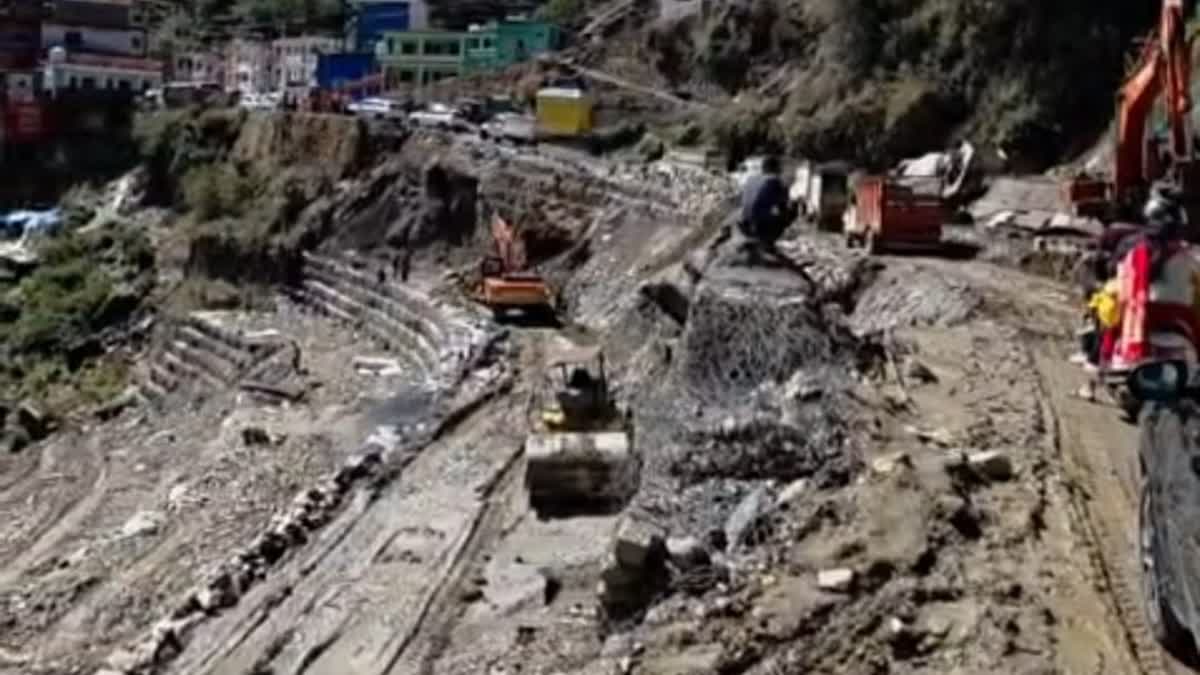 केदारनाथ यात्रा से पहले बदहाल सड़कें बनी चिंता, गौरीकुंड हाईवे पर जाम का खतरा ।