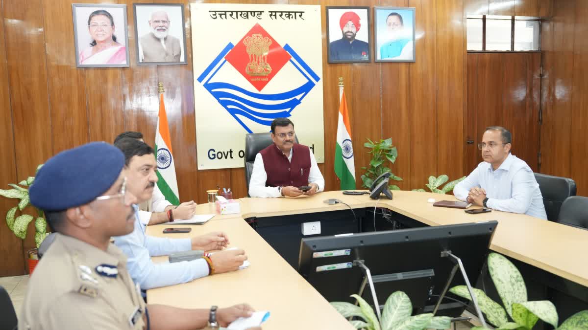 देहरादून में रोड रेज के बाद सख्ती, मुख्य सचिव ने दिए कड़े निर्देश—गश्त बढ़ेगी, हुड़दंगियों पर होगी कार्रवाई