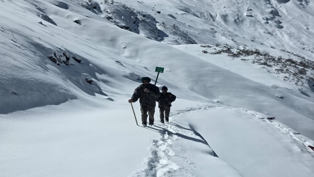 हेमकुंड साहिब यात्रा की तैयारियां तेज: 5-6 फीट बर्फ के बीच रास्ता बनाने जुटे सेना-ट्रस्ट, चारधाम के लिए भी प्रशासन अलर्ट