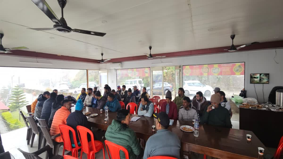 केदारनाथ यात्रा से पहले होटल एसोसिएशन सख्त: मांगें पूरी न होने पर प्रतिष्ठान बंद रखने की चेतावनी