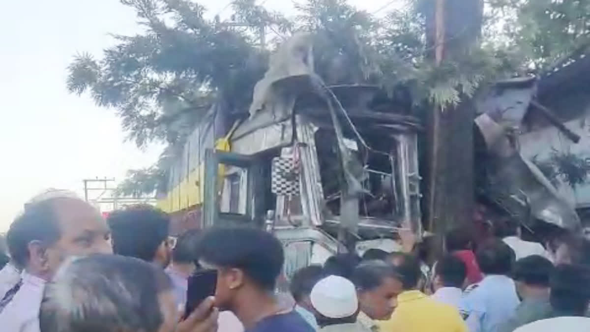 देहरादून: बेकाबू ट्रक का कहर, 6 वाहन आपस में भिड़े, चालक-हेल्पर घायल