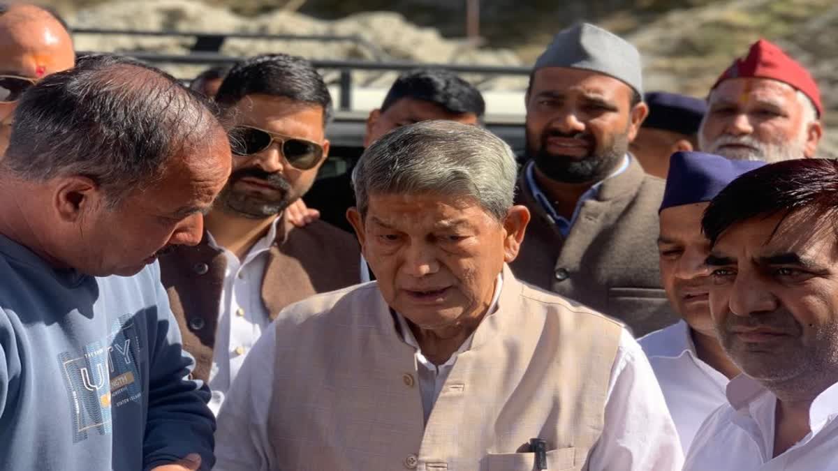 उत्तरकाशी: धराली पहुंचे हरीश रावत, आपदा प्रबंधन पर सरकार को घेरा, पुनर्वास में विफलता का आरोप