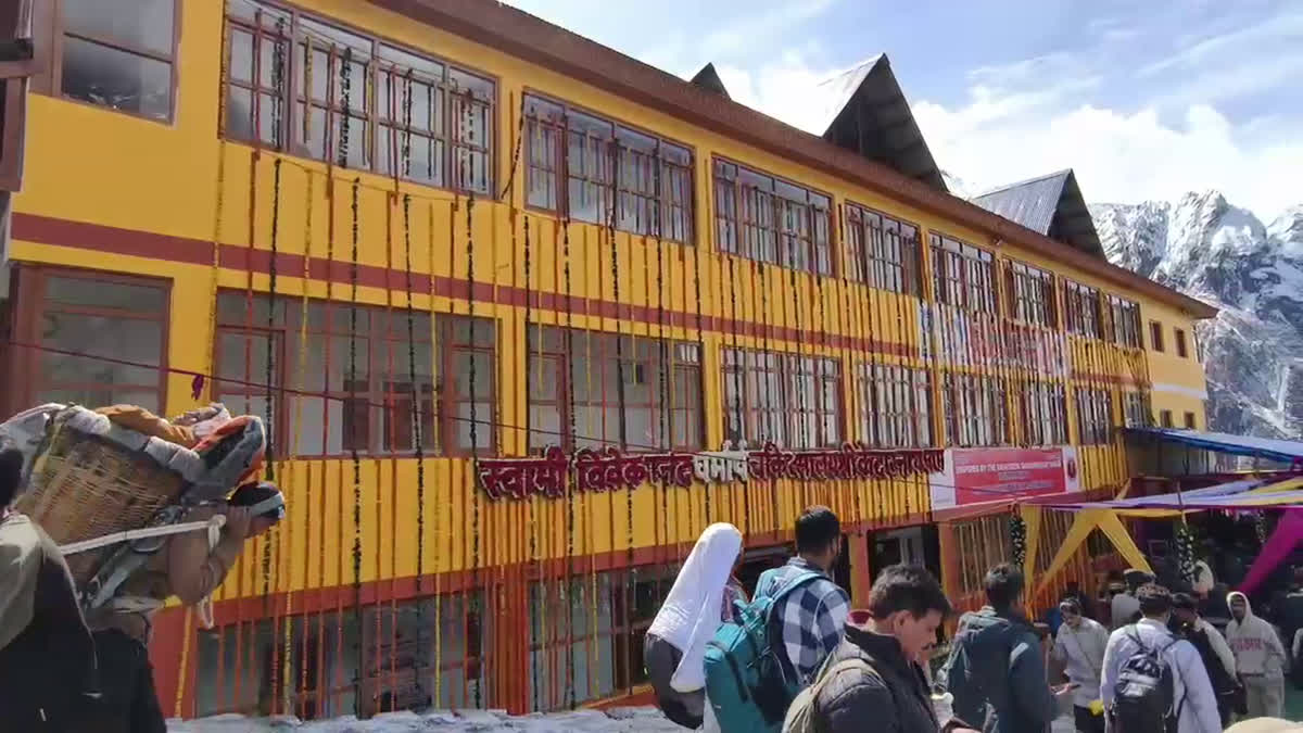 केदारनाथ धाम में स्वास्थ्य सुविधाओं को बड़ी सौगात, सीएम धामी ने किया अत्याधुनिक अस्पताल का लोकार्पण