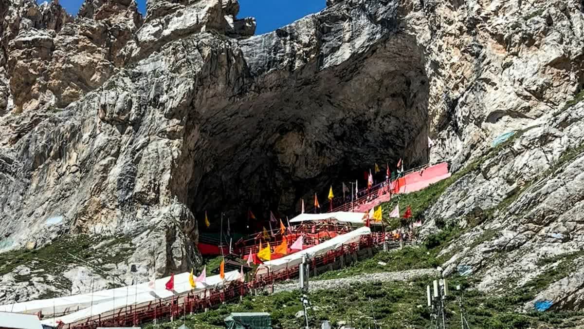 अमरनाथ यात्रियों को बड़ी राहत: उत्तराखंड में अब मुफ्त होगा मेडिकल चेकअप, स्वास्थ्य मंत्री ने जारी किए निर्देश