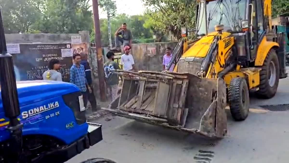 हल्द्वानी में नगर निगम का बड़ा एक्शन: अतिक्रमण हटाया, ठेले-फड़ जब्त, खुले में मीट बेचने वालों को चेतावनी