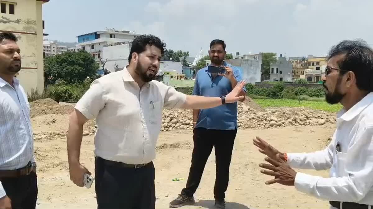 हरिद्वार के जिला खनन अधिकारी कासिम रजा हटाए गए, निदेशालय से अटैच; मोतीचूर विवाद के बाद बढ़ी चर्चाएं