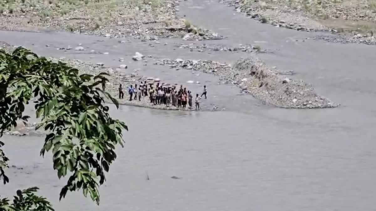 हल्द्वानी: गौला नदी में नहाना पड़ा भारी, 15 वर्षीय किशोर की डूबने से मौत; रेस्क्यू के बाद मिला शव