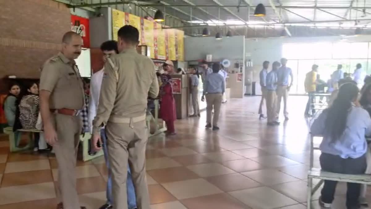रुड़की की यूनिवर्सिटी में छात्रों के दो गुटों में बवाल, फायरिंग की सूचना से मचा हड़कंप